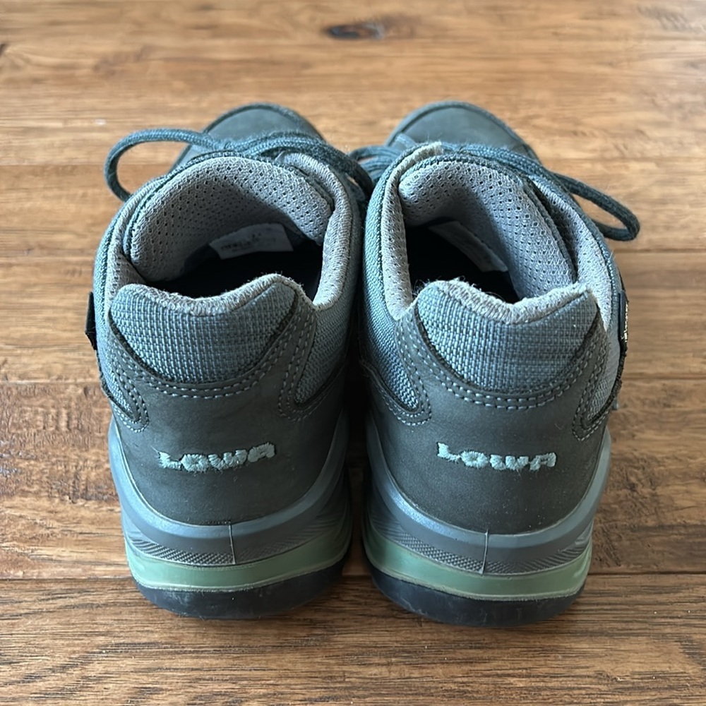Lowa Renegade GTX Lo Hiking Boots Shoes Graphite Jade Womens Size 8.5 Vibram - Picture 9 of 12